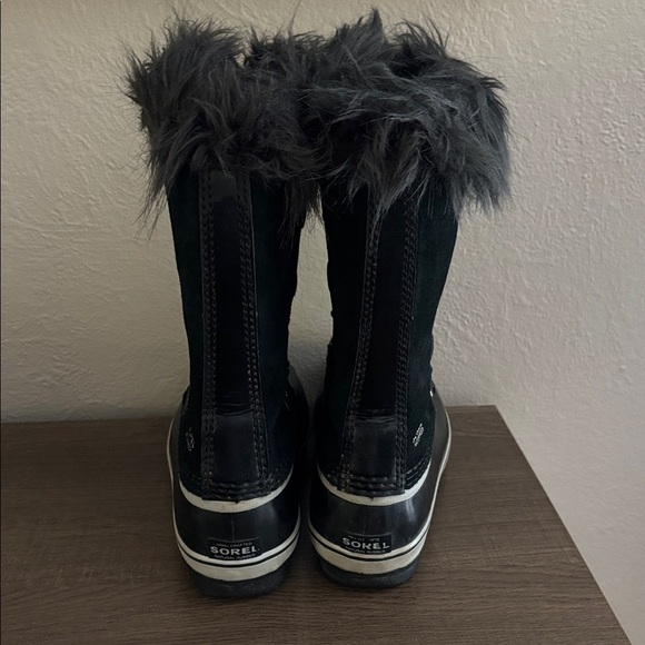 Sorel Youth Joan Of Arctic Waterproof Black Winter Boots, Kids’ Size 4 EU 35 - Picture 5 of 9